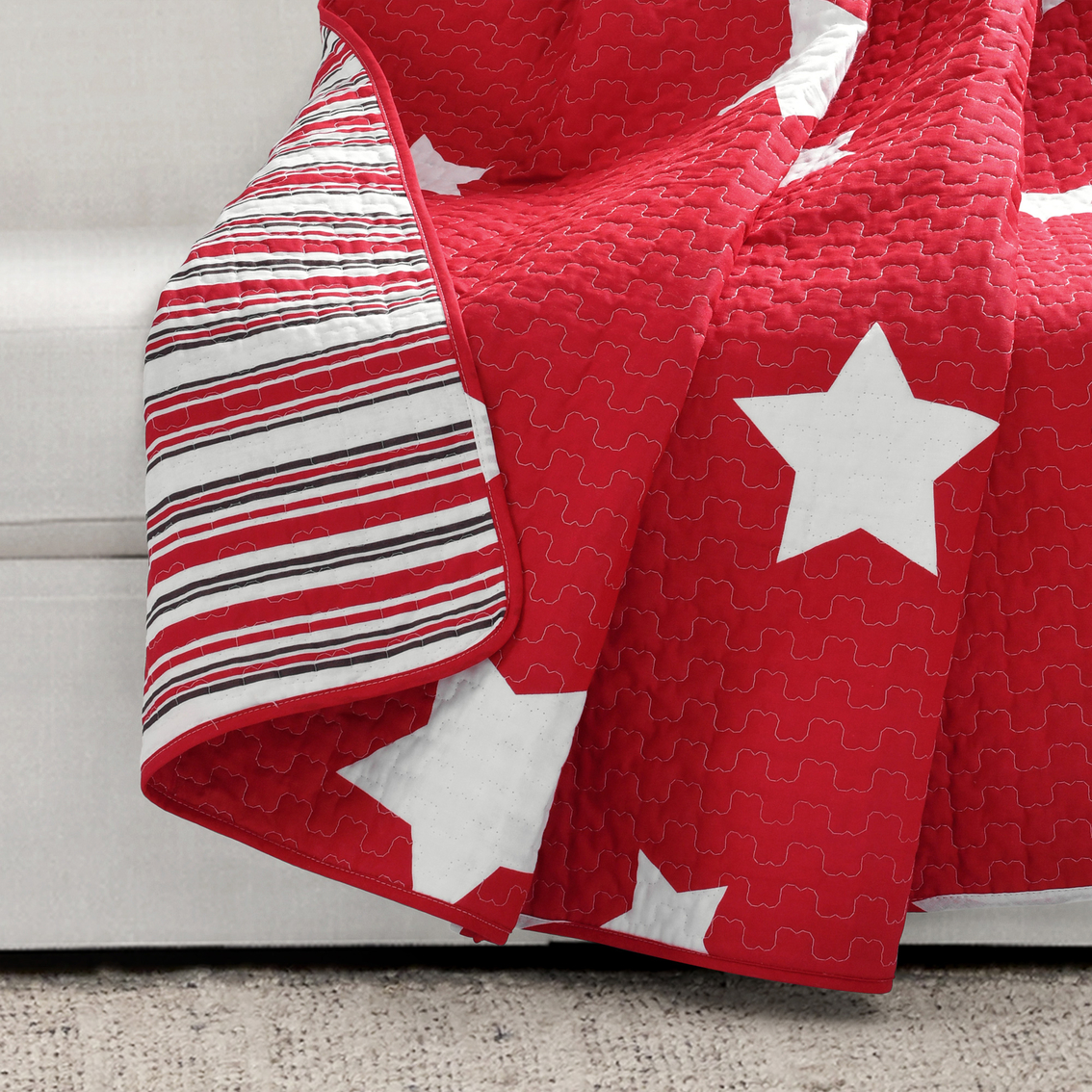 Lush Decor Star Throw Red Single 50 x 60 - Image 3 of 5