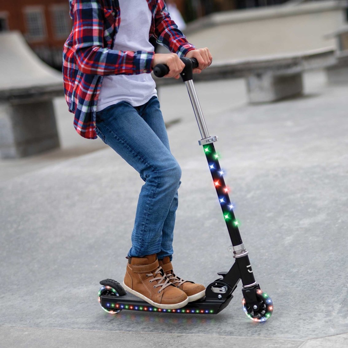 Jetson Jupiter Kick Scooter with LED Lights - Image 6 of 6