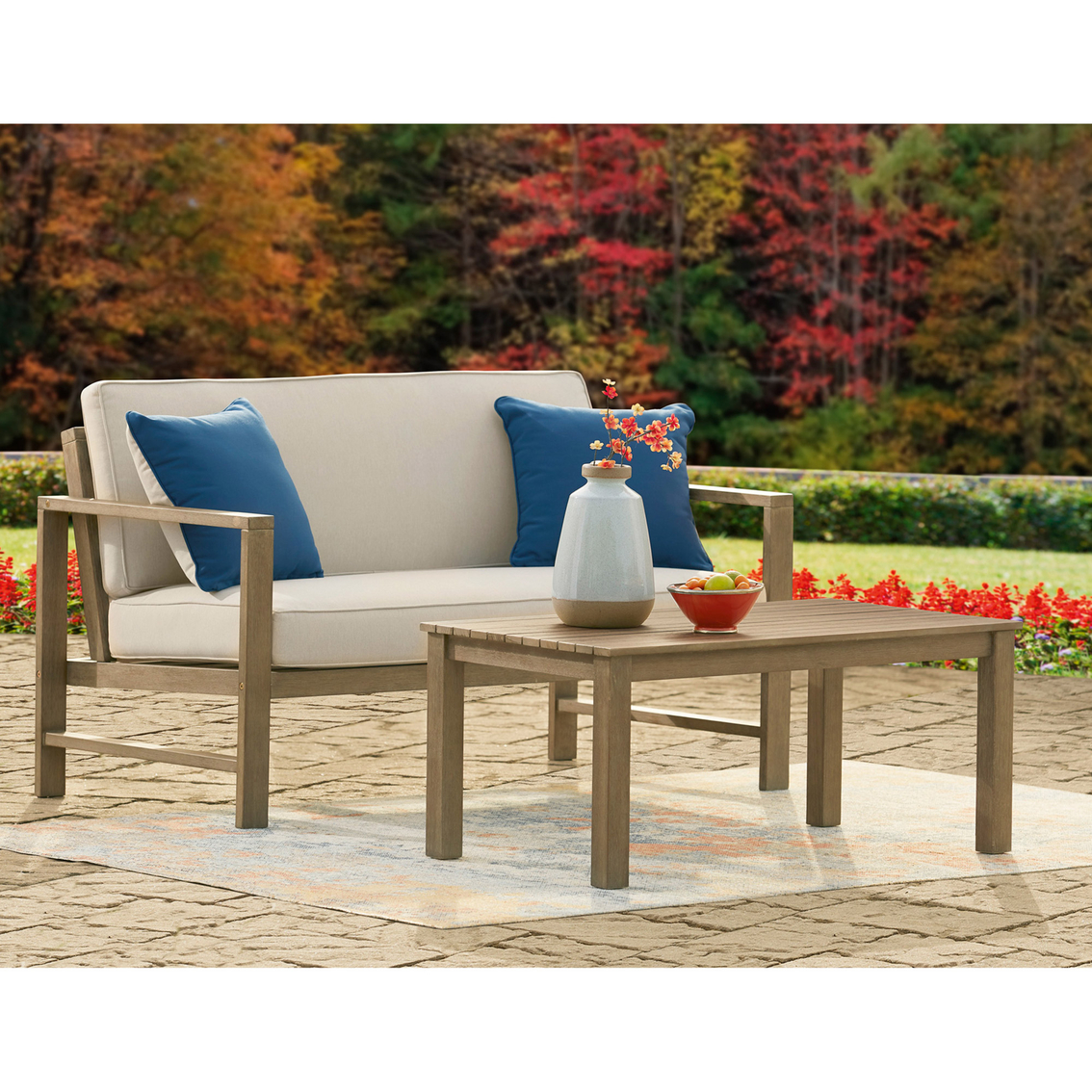 Signature Design by Ashley Fynnegan 4 pc. Outdoor Set - Image 4 of 5