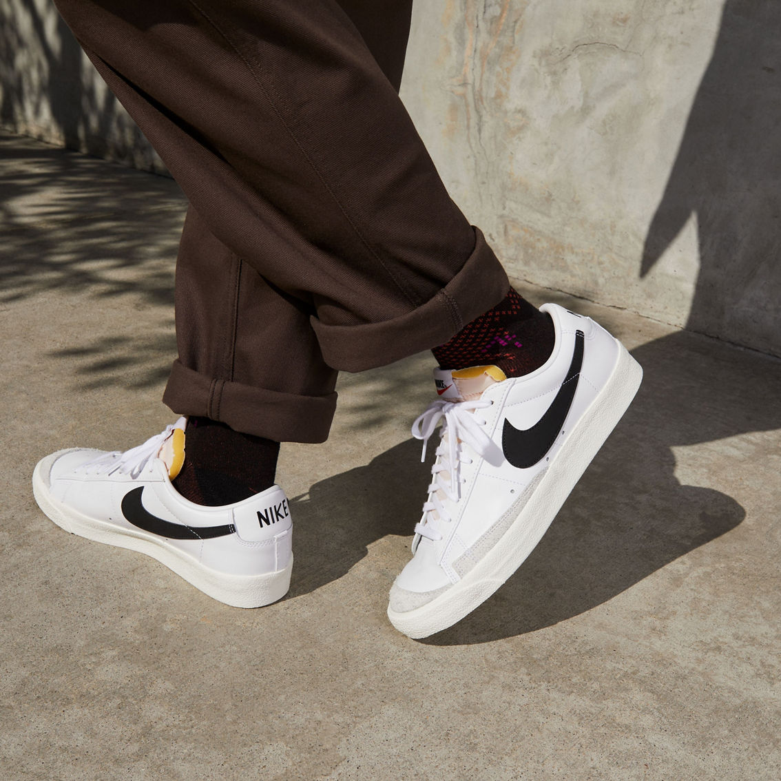 Nike Men's Blazer Low 77 Vintage Sneakers - Image 9 of 10