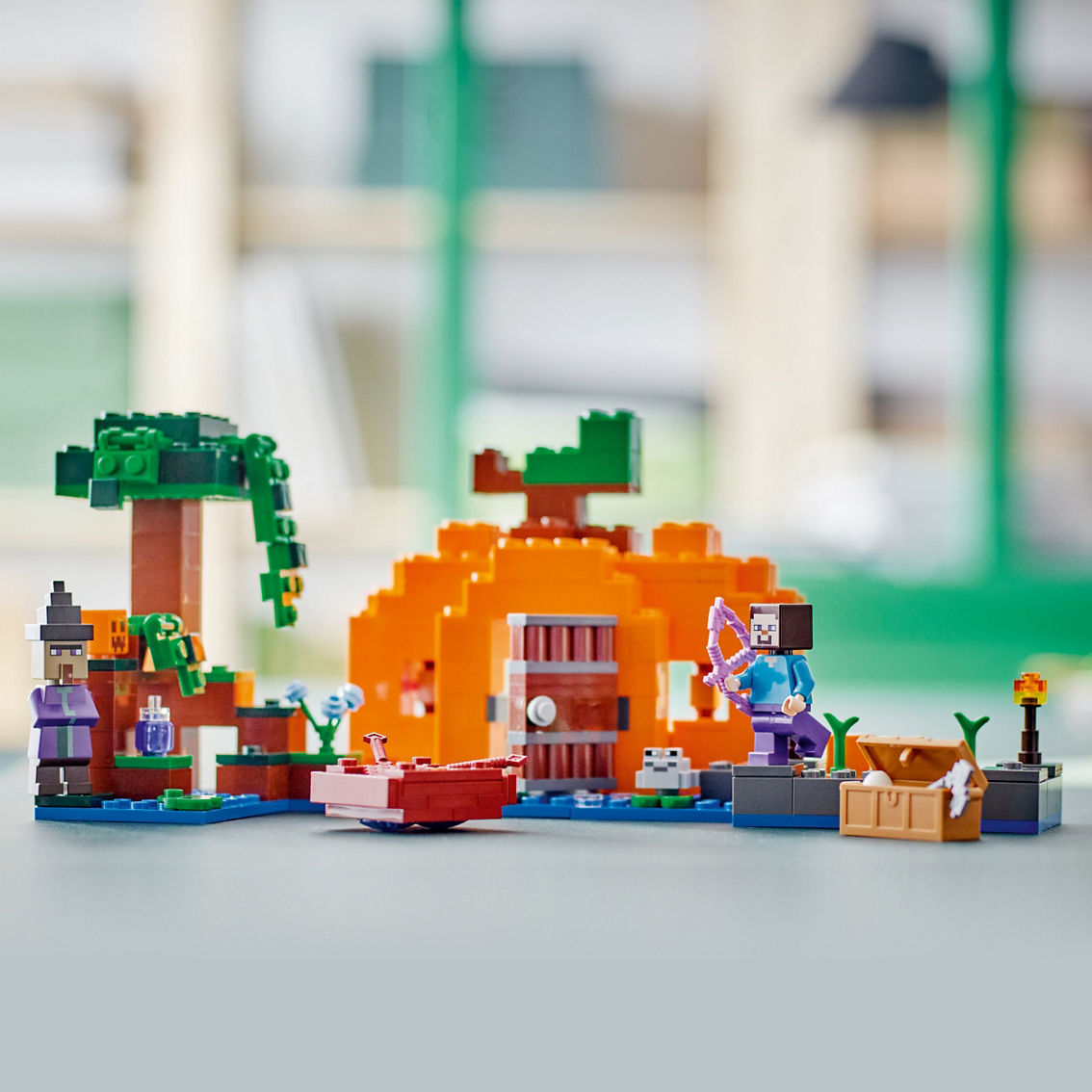 LEGO Minecraft The Pumpkin Farm Building Set 21248 - Image 5 of 9