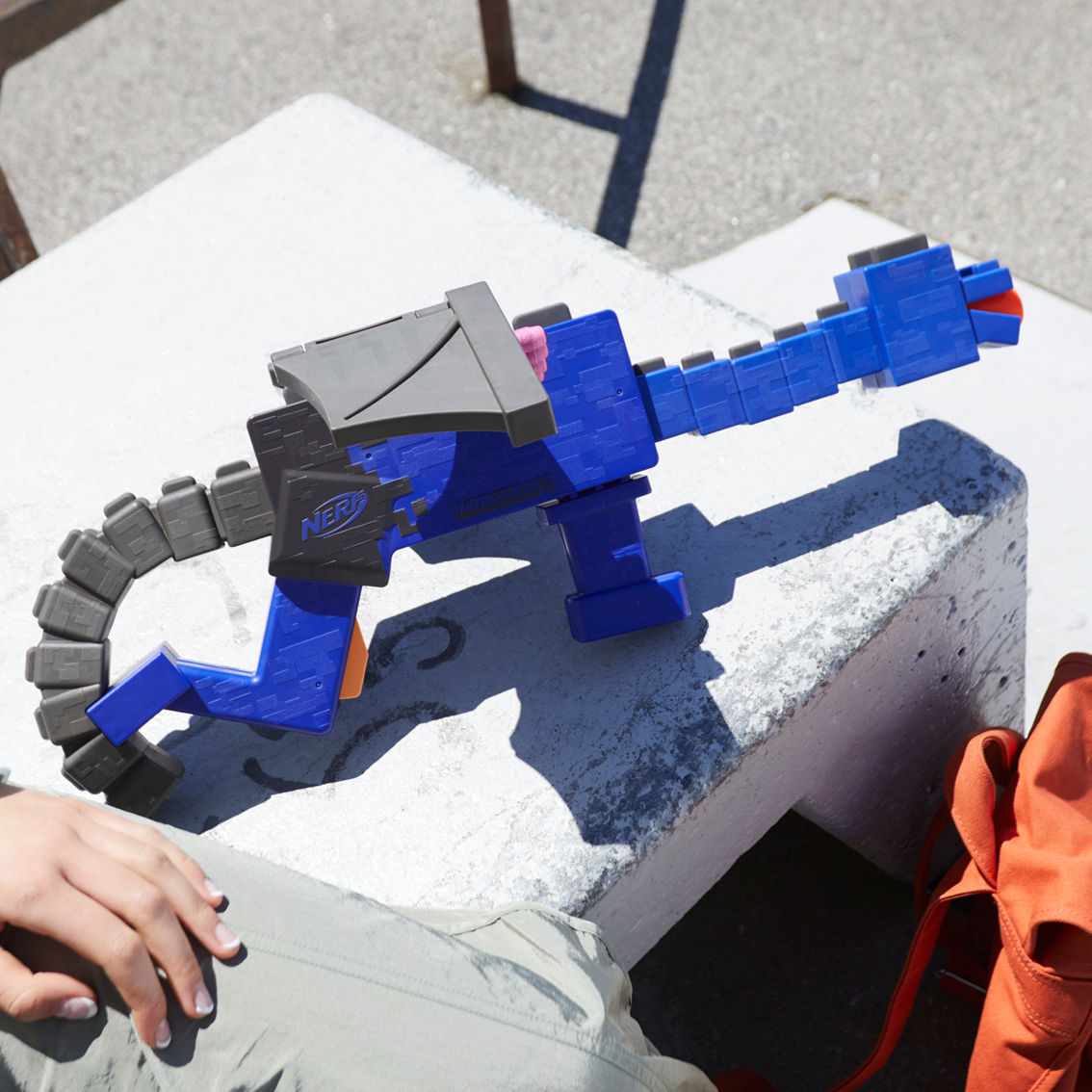 Nerf Minecraft Ender Dragon Dart Blaster - Image 5 of 5