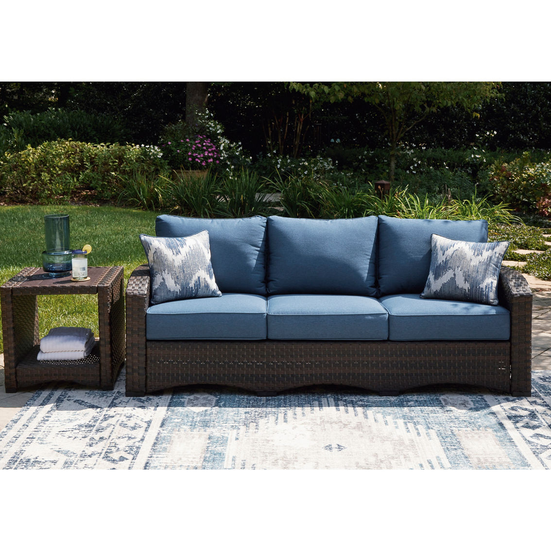 Signature Design by Ashley Windglow Outdoor 6 pc. Set - Image 4 of 6