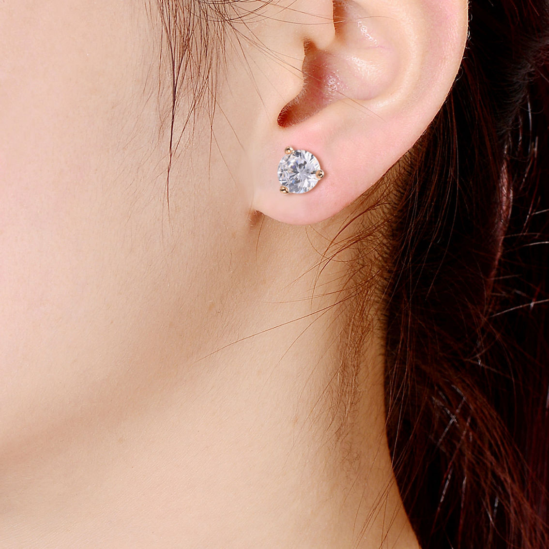 6mm C.Z STUDS 3 PRONGS martini EARRING - Image 3 of 3